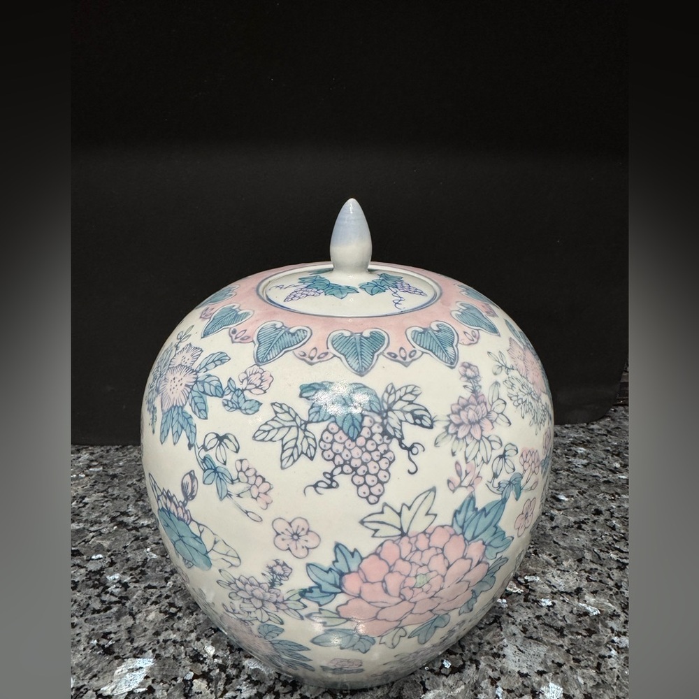 Vintage 9.5” Large Chinoiserie Light Blue & White, Pink Floral Temple Ginger Jar - Picture 1 of 7